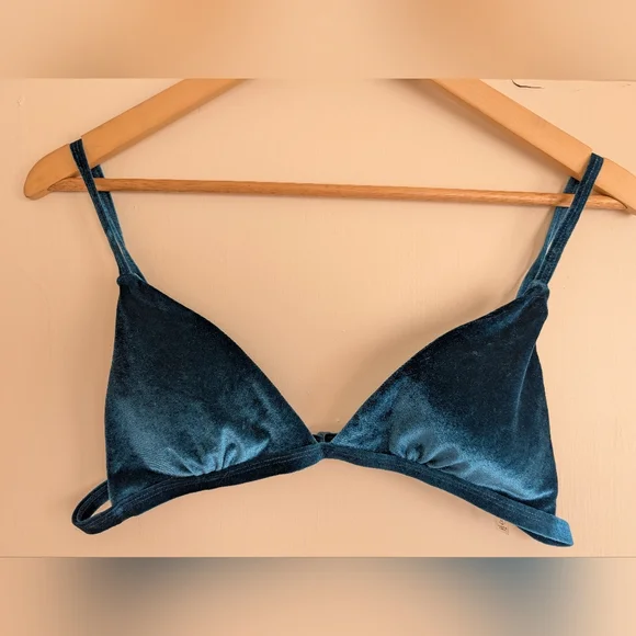 Velvet Bikini Set - Picture 2 of 3